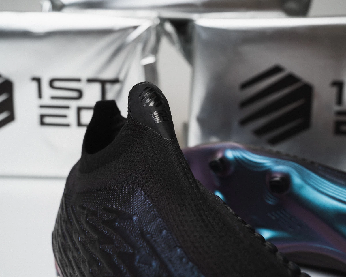 post card Loja online Fútbol Emotion Portugal - Blogs de futebol - New Balance Football Tekela V3+ First Edition - 3.webp